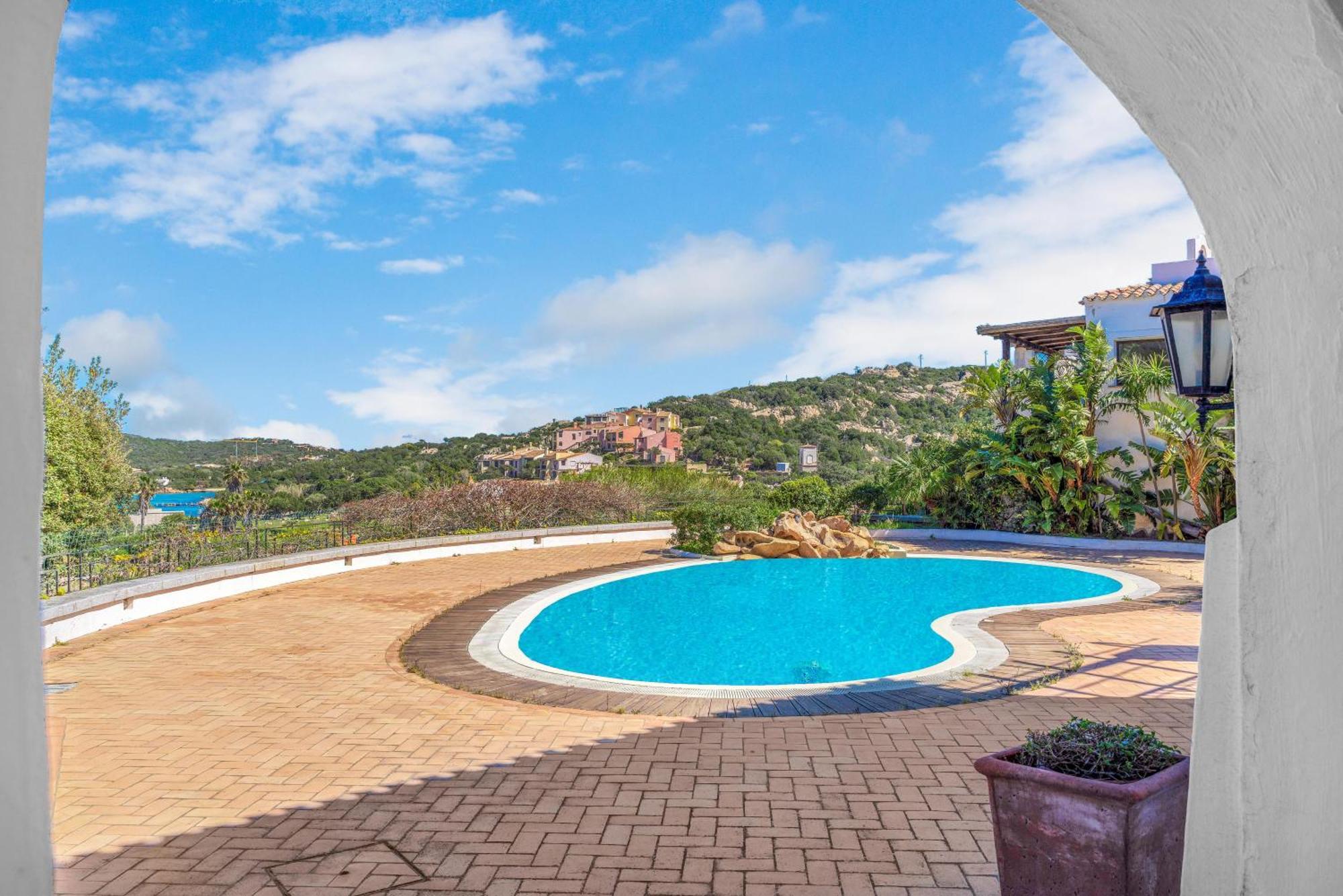 -Luxury- Torretta Con Piscina E Spiaggia A 300 Mt Liscia di Vacca Exterior foto